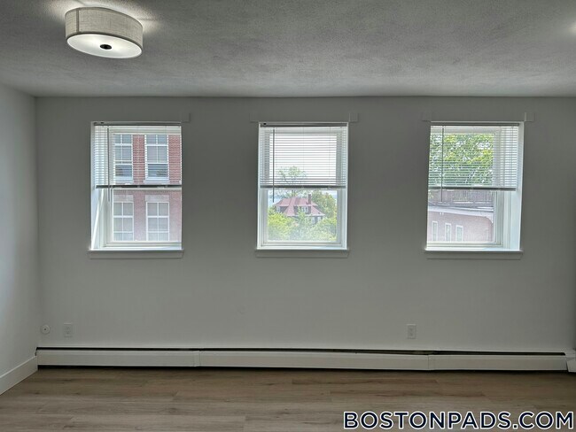 Photo - 740 E 7th St Unidad 40