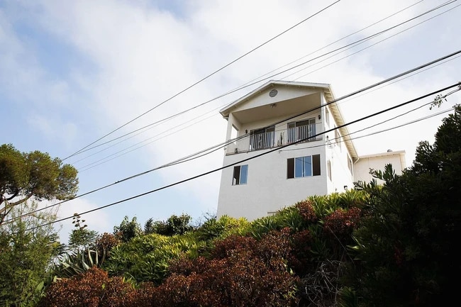 Photo - 2001 N Alvarado St Unidad 2001