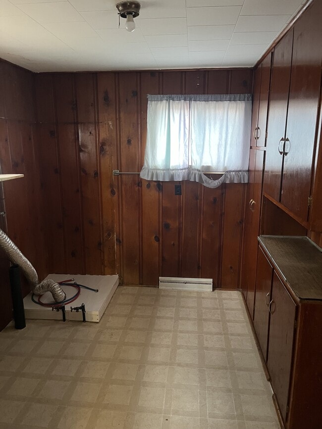 Photo - 2424 Van Buren Ave