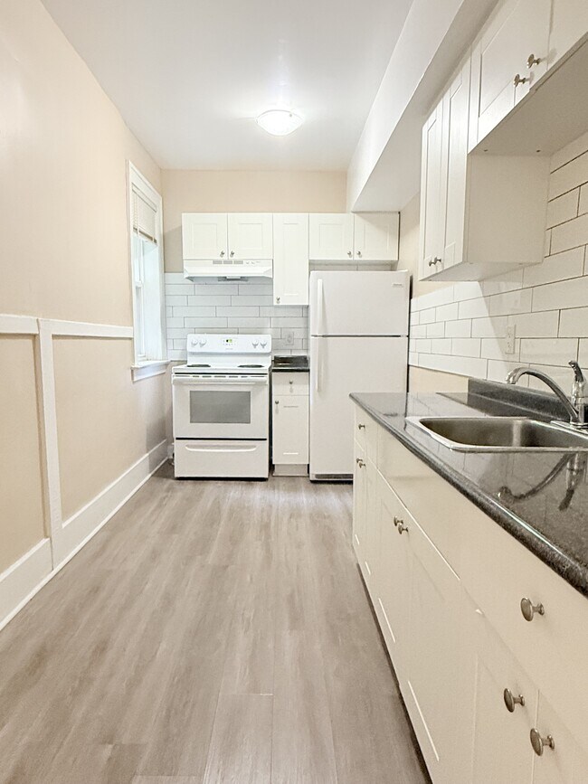 Photo - 524 Pitt St W Unit 206