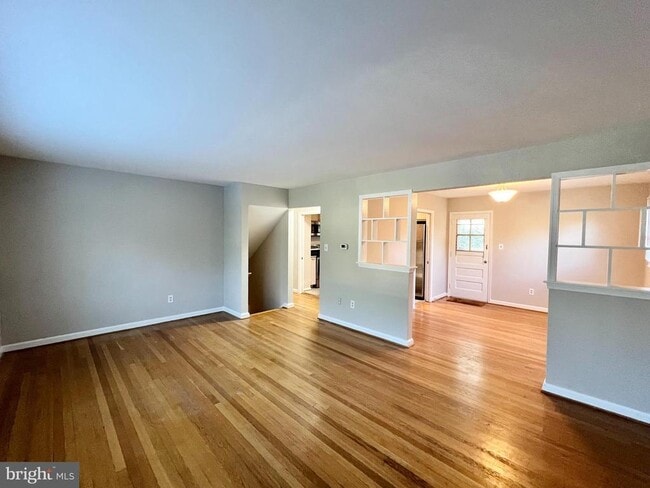 Photo - 912 McKinley Rd