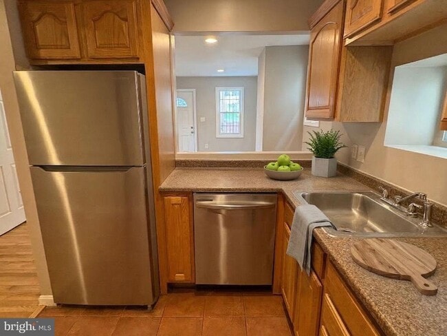 Photo - 5126 Call Pl SE