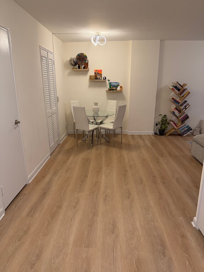 Photo - 91 Strawberry Hill Ave Unidad 522