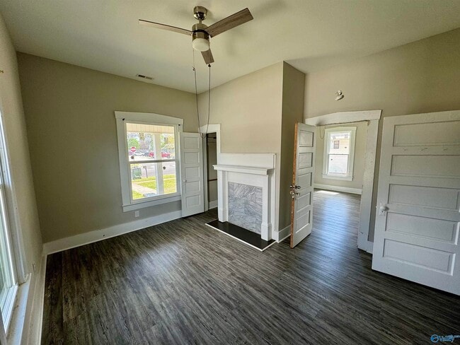 Photo - 505 S Houston St