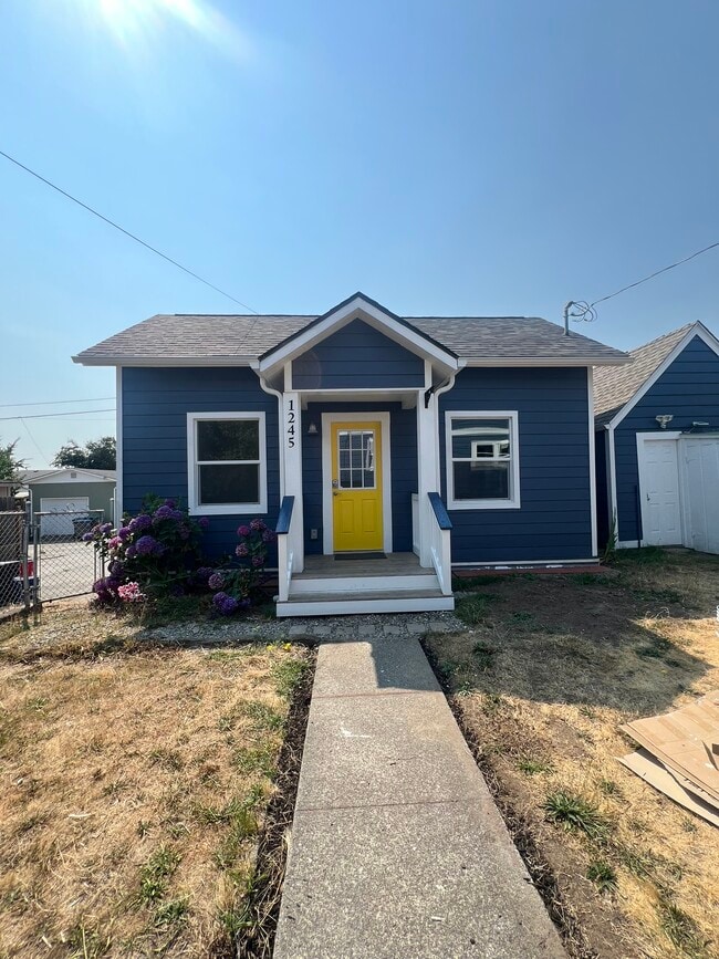Building Photo - 1245 5th St Rental