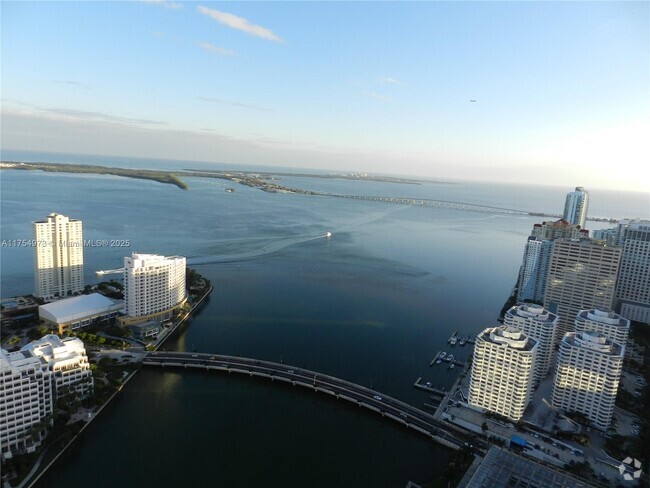 Building Photo - 495 Brickell Ave Unit 5403 Rental