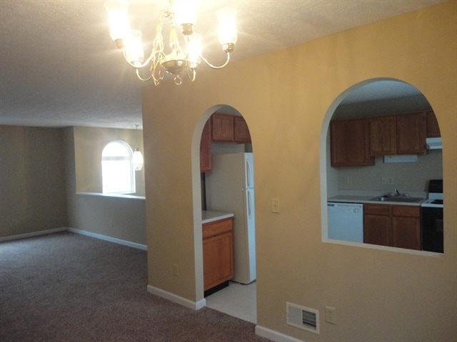 Photo - 5933 Katelyn Ln