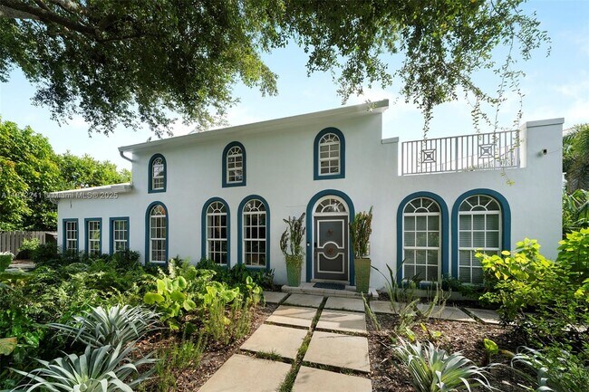 Photo - 431 W Rivo Alto Dr
