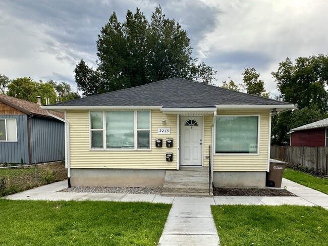 Building Photo - 2275 S 600 E Rental