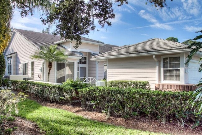 Photo - 7947 Whitebridge Glen