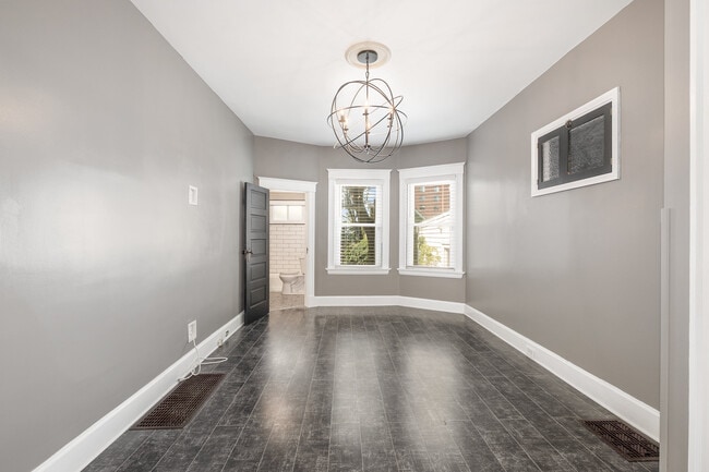 Photo - 2006 Breen St