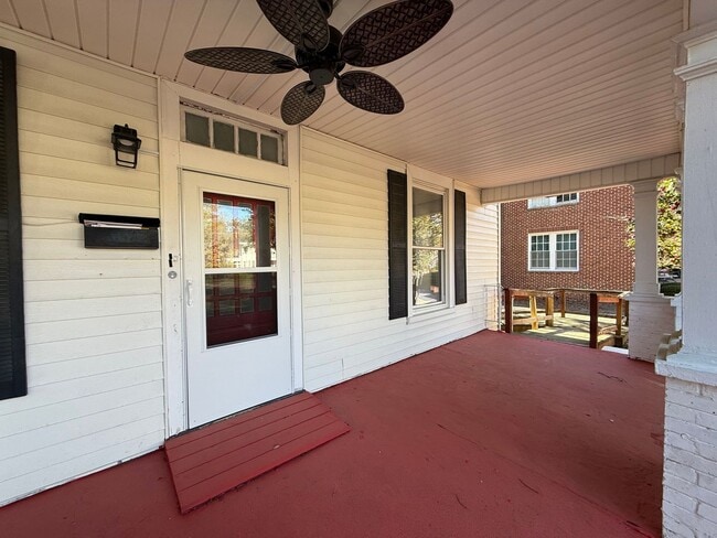 Photo - 1205 Nash St