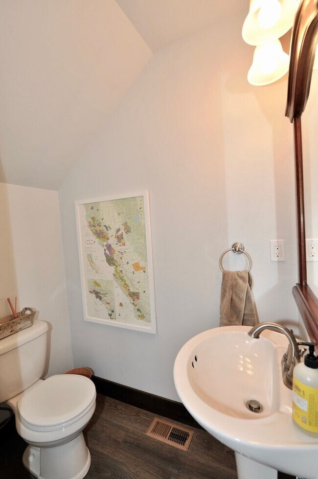 Canfield Mountain 3 bed 2.5 bath with loft... House Rental in Coeur d