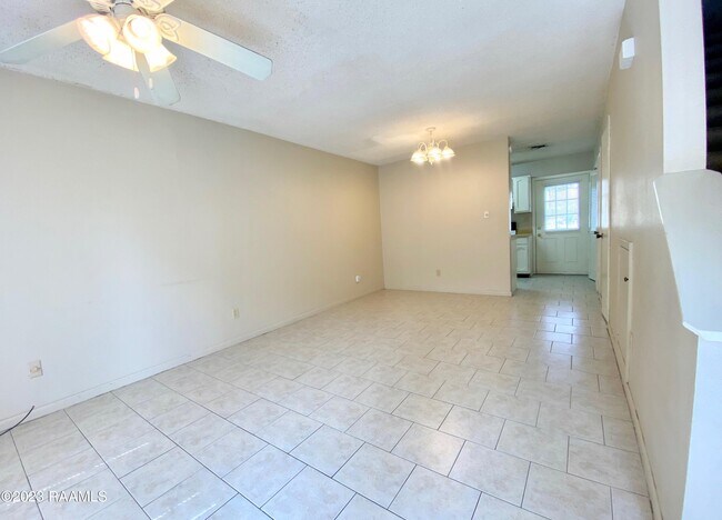 Photo - 204 Wilkie St