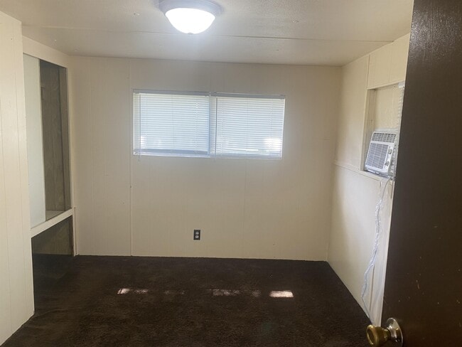 Photo - 2220 Christy Ln