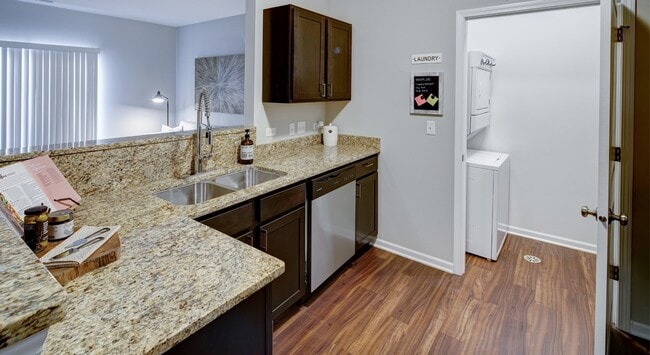Algonquin Square Apartment Homes