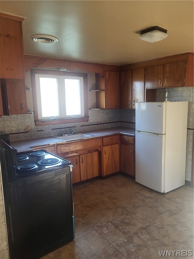 Photo - 1368 Harlem Rd