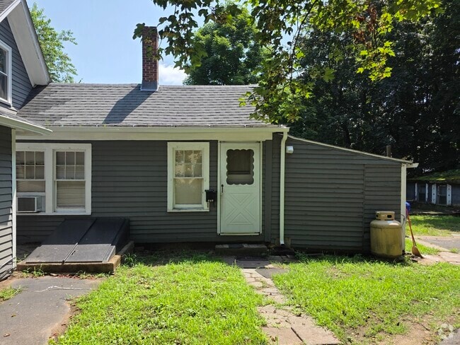 Building Photo - 302 Hazard Ave Rental