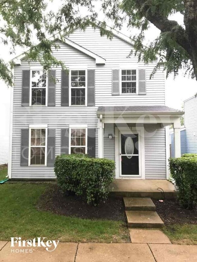 Building Photo - 932 Symphony Dr