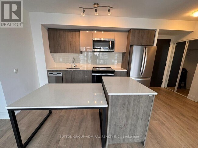 Photo - 1461 Lawrence Ave W Unité 304