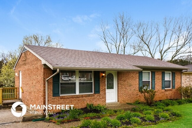 Photo - 1303 Woodcreek Dr