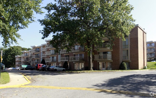 Photo - The Huntington Club