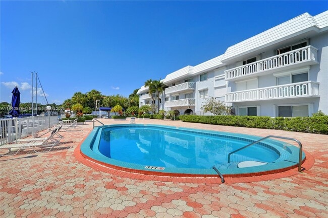 Photo - 100 Edgewater Dr Unit 203