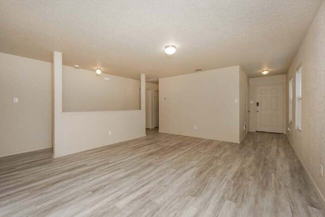 Building Photo - 5615 Degan Way