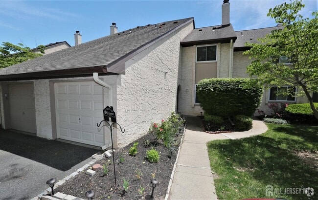 Building Photo - 94 Tennyson Dr Rental