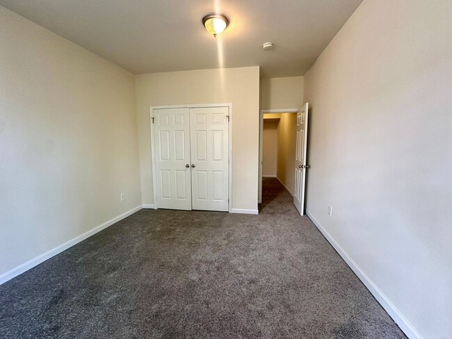 Building Photo - 1805 N Calvert St Unit 3 Rental