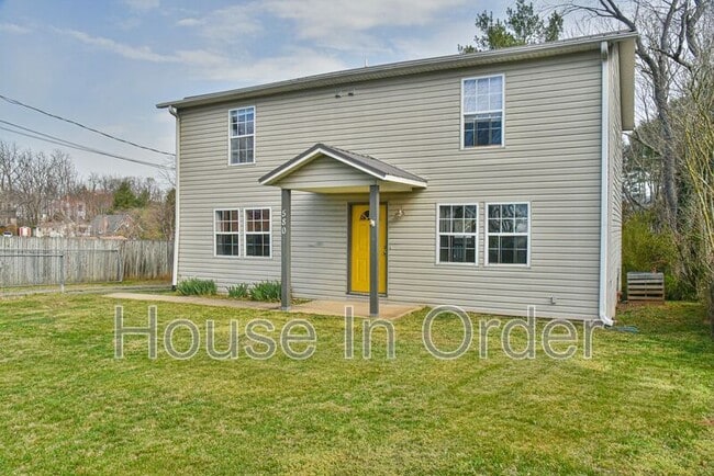 Photo - 580 Fairview Rd