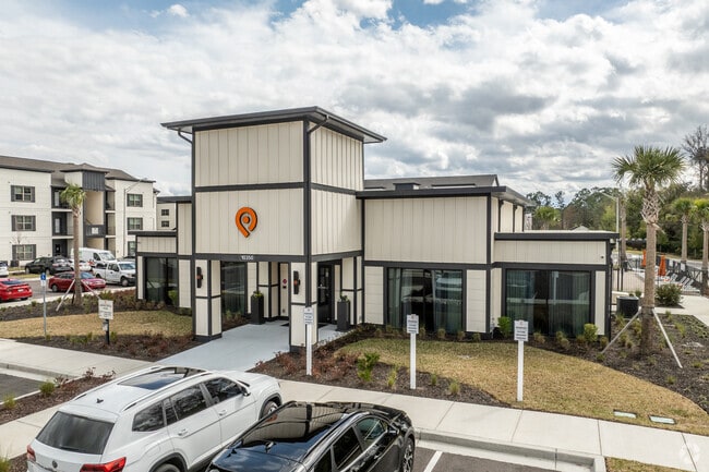 Oficina de arrendamiento - Pointe Grand Jacksonville West