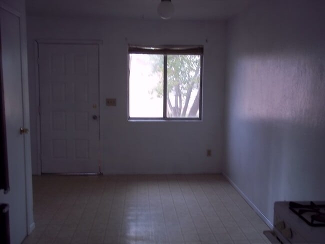 Photo - 2108 Fort Wayne St