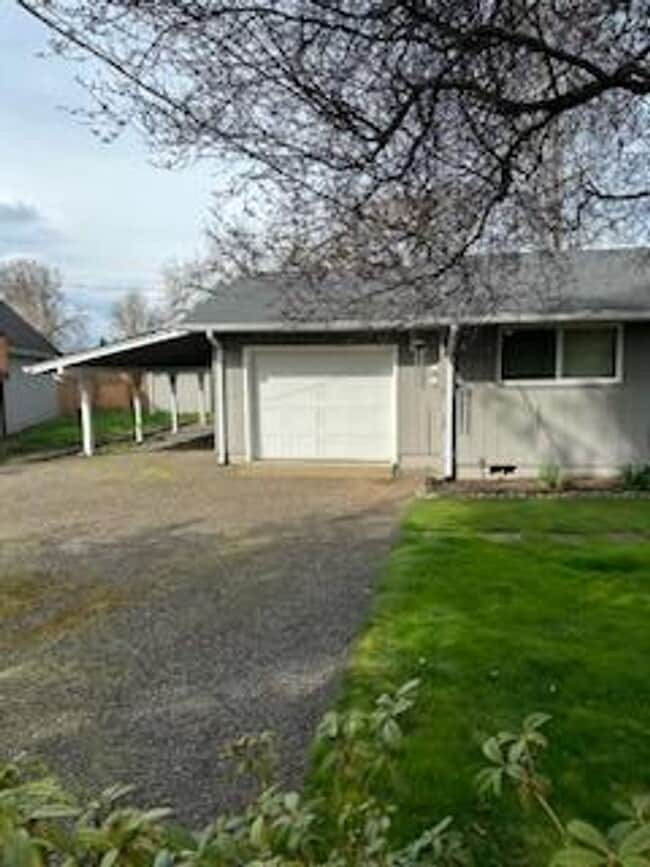 Photo - 2-bedroom 1 bath Duplex