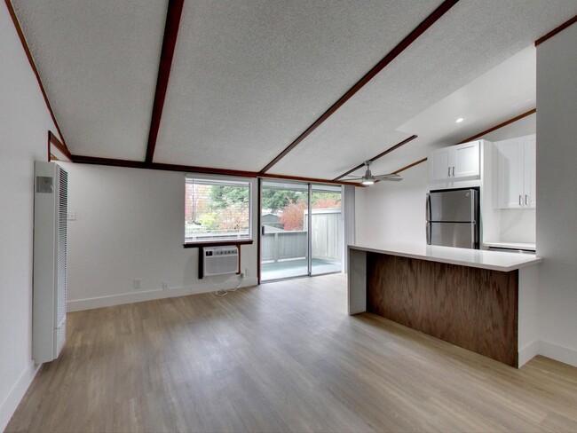 Riverwood Apartments