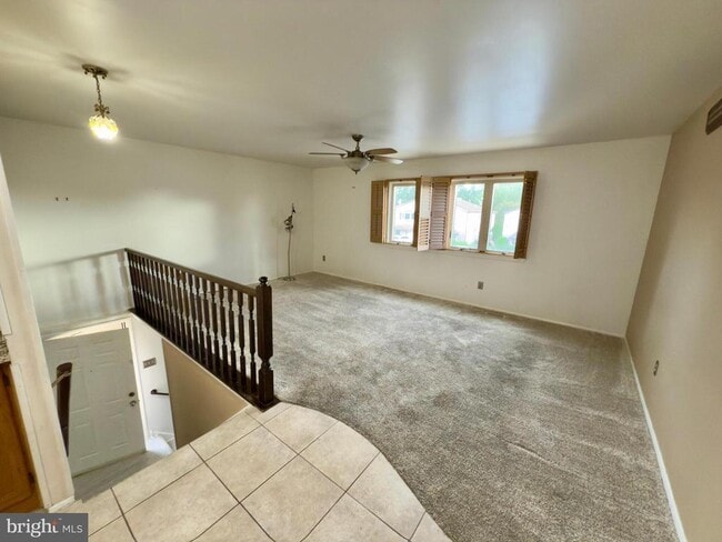 Building Photo - 9109 Diplomat Pl Rental