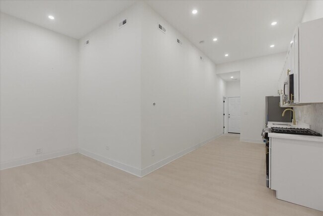 Photo - 2234 W Irving Park Rd Unit SF