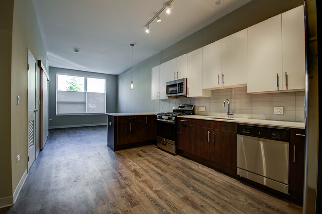 851 W Grand Avenue, Unit 606, Chicago, IL 60642 - 840 W Grand Ave Apartment