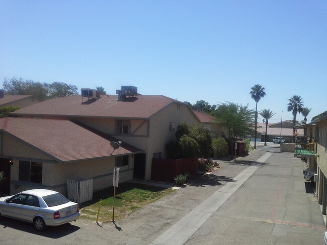 Photo - 1705 W Olive Ave Unidad D