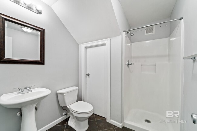 Photo - 710 S Mobile St