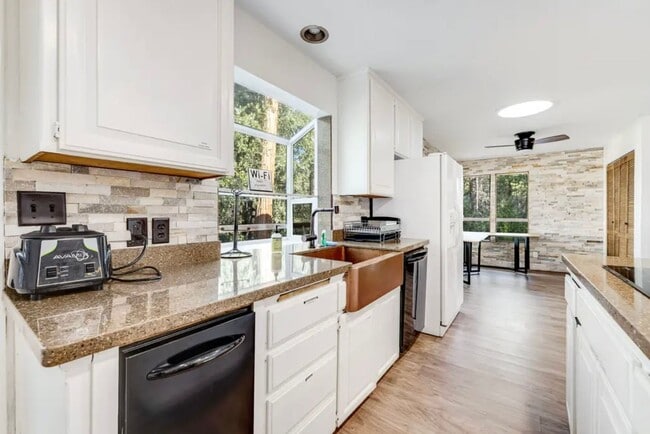 Photo - 19926 Pine Mountain Dr