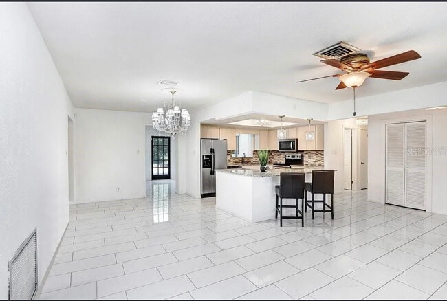 Photo - 6181 39th Ave N