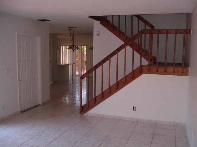 Photo - 1714 Forest Lakes Cir Unit B