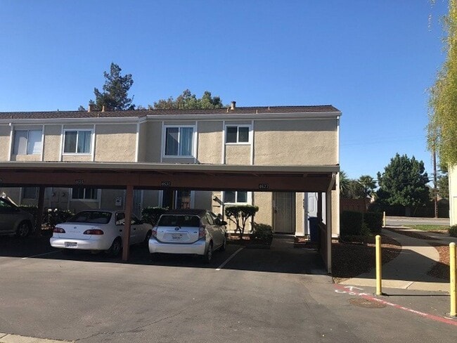 Photo - Remodeled Townhome in the Irvington neighborhood of Fremont - Beautiful from head to toe!