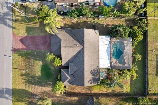 Photo - 2542 SW Kensington St