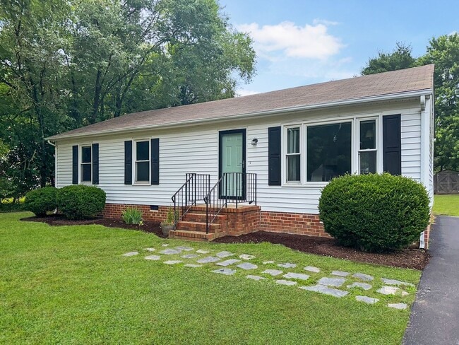 Building Photo - Charming home in the heart of Mechanicsville!