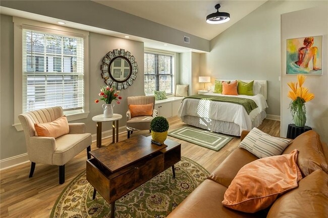 Photo - 1668 N Druid Hills Rd NE