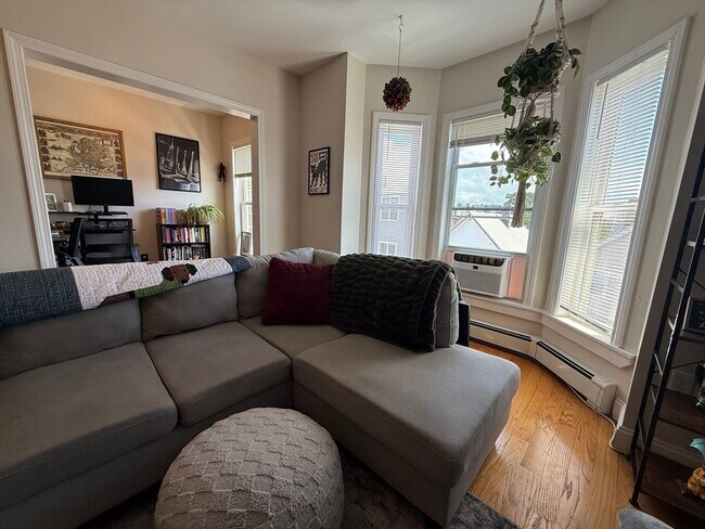 Photo - 159 Marion St Unit 3
