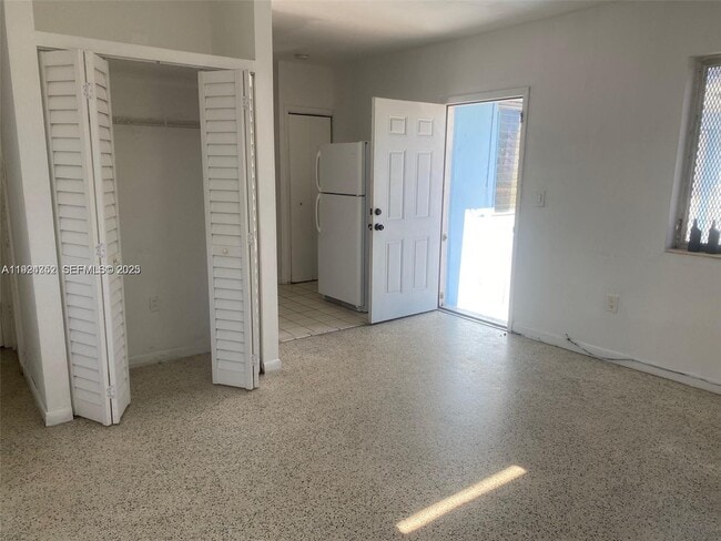 Photo - 130 NW 16th Ave Unit 3