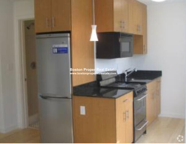 Building Photo - 461 Park Dr Unit G04 Rental